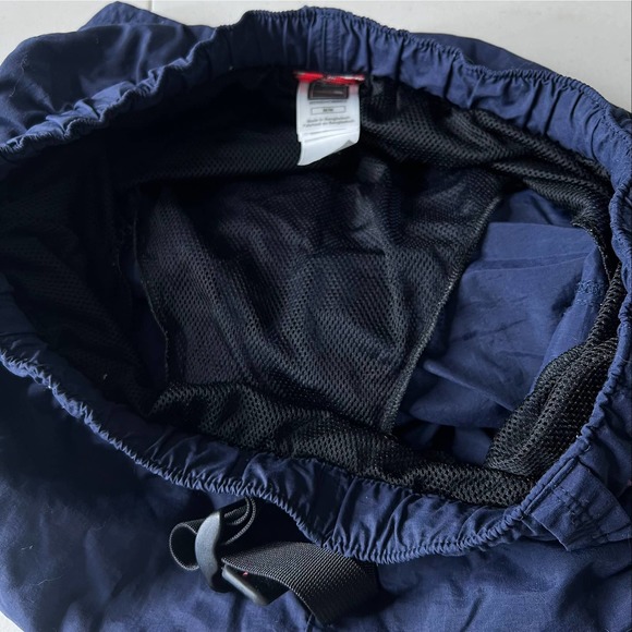 SOLD The North Face Belted Shorts Mens Medium - Picture 3 of 3